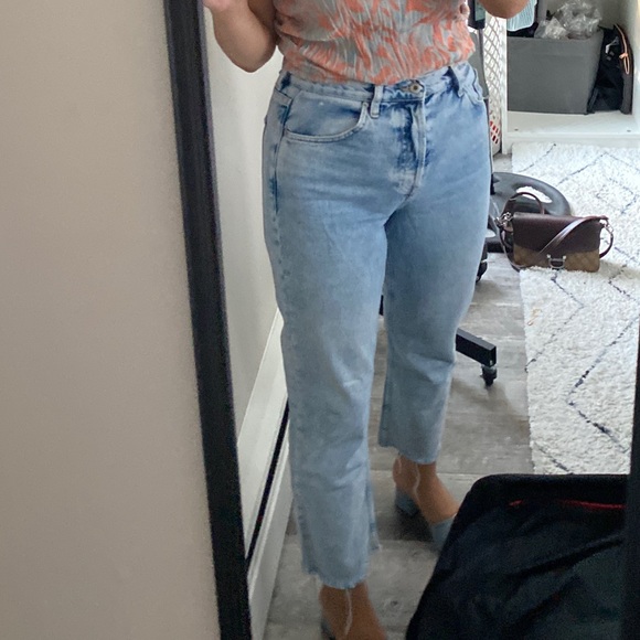 Jean - Picture 3 of 7